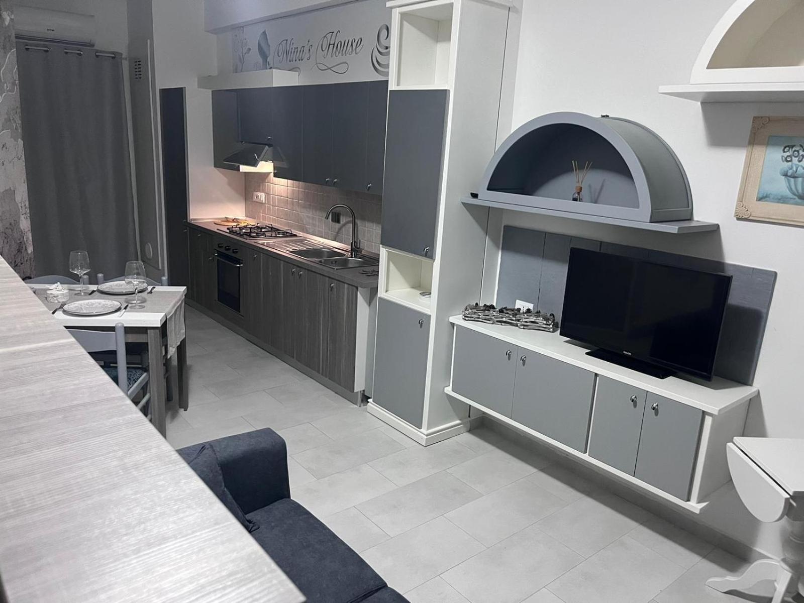 Апартаменты Nina'S House 3 , A 300 Metri Dal Mare Santa Caterina Dello Ionio Marina Экстерьер фото