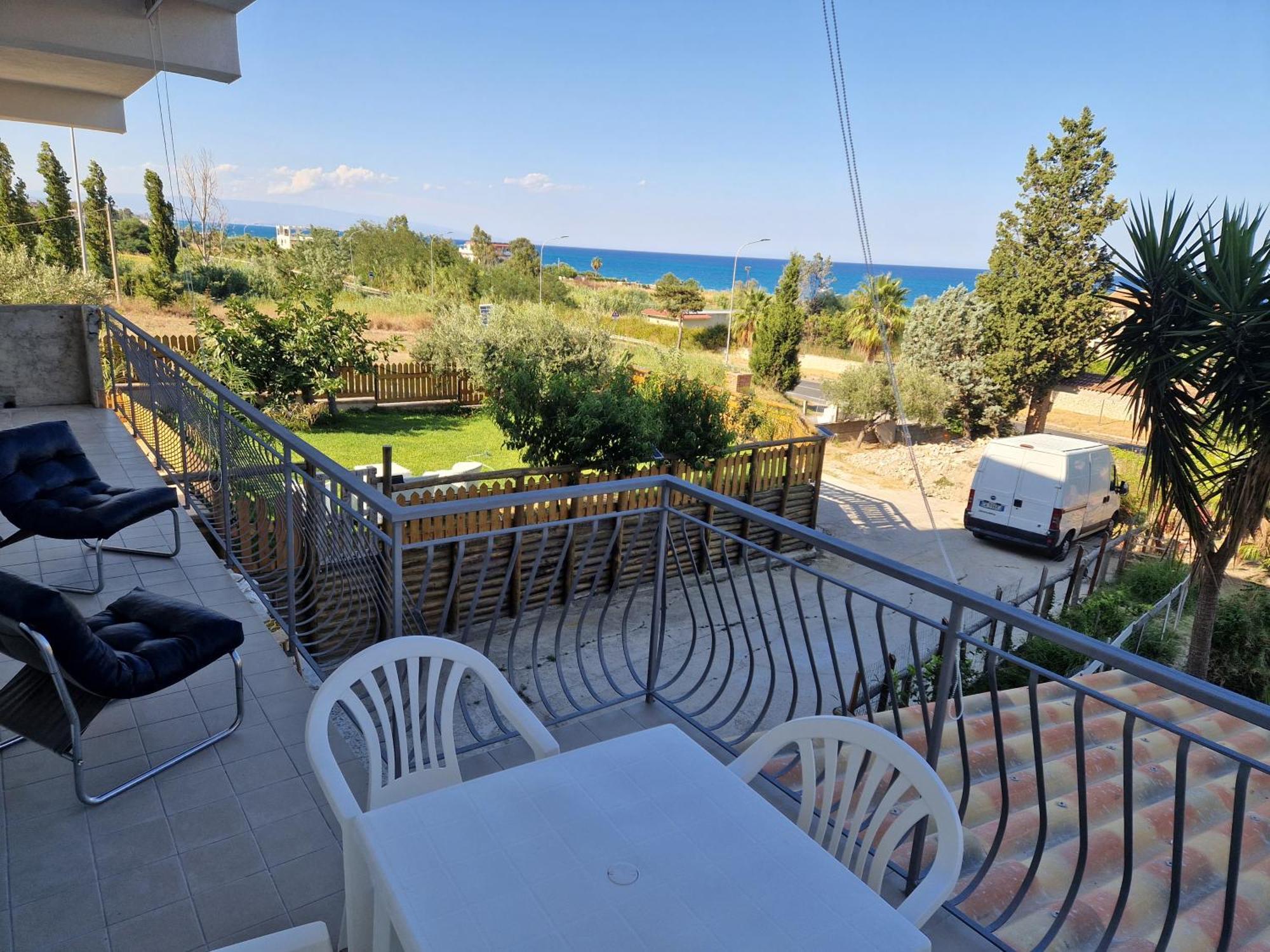 Апартаменты Nina'S House 3 , A 300 Metri Dal Mare Santa Caterina Dello Ionio Marina Экстерьер фото